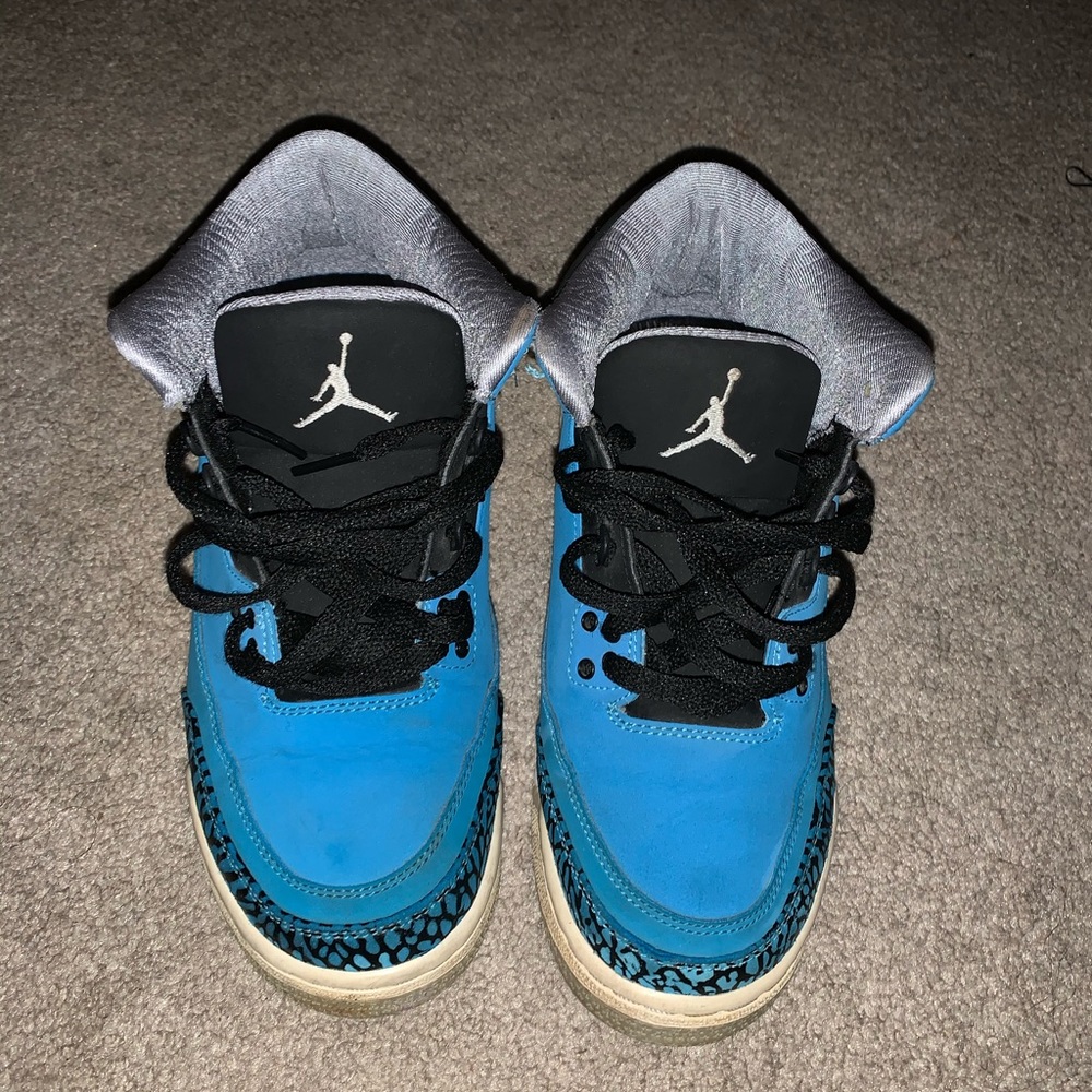 Air Jordan Retro 3 “Powder Blue”